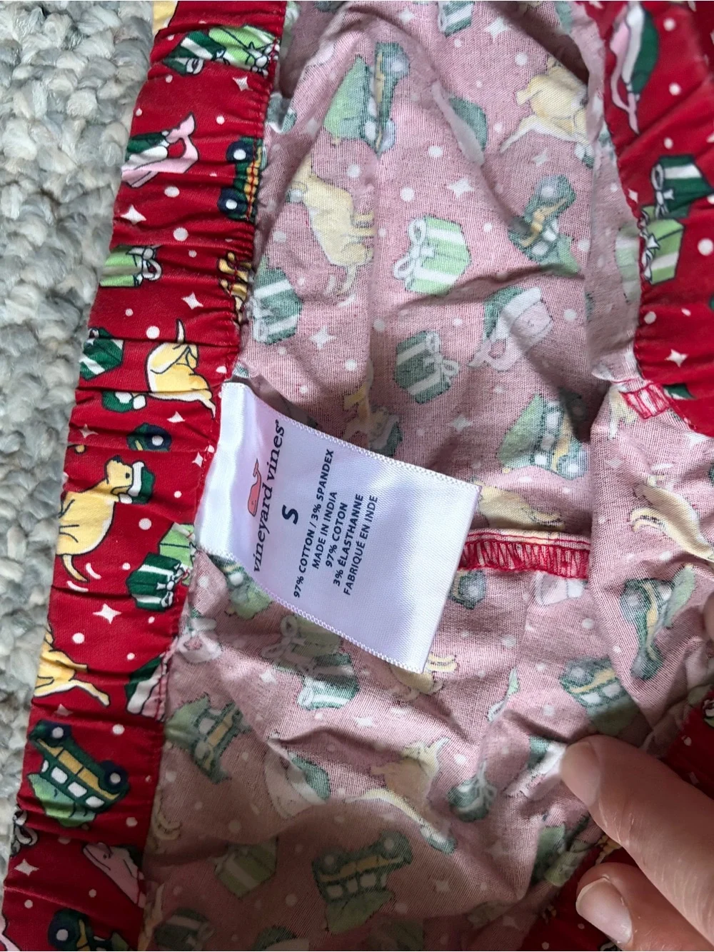 Vineyard Vines Red and Green Holiday Lounge Pants